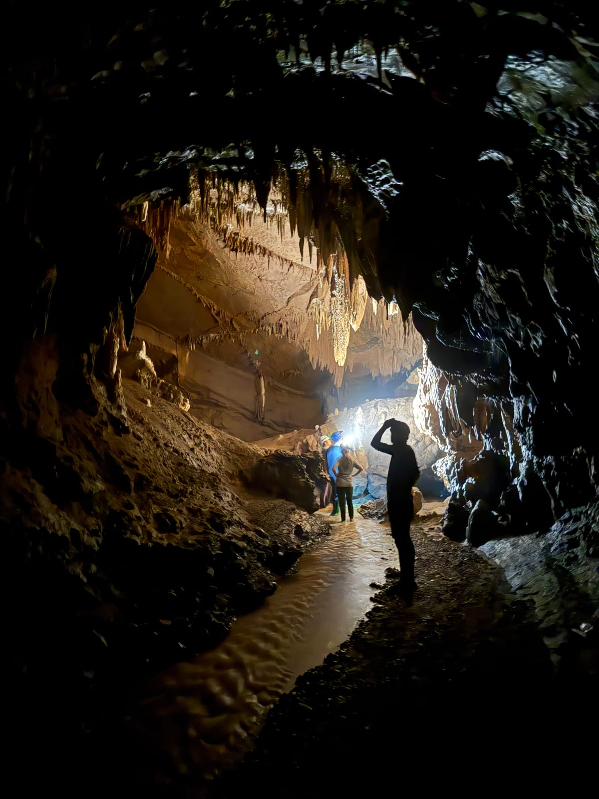 Caves, Caves, Caves part 2: More caves @ Thamlod, Thailand